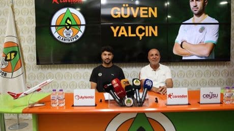 Alanyaspor'da dört imza birden