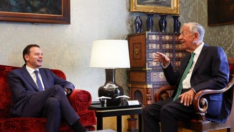 El conservador Luís Montenegro deberá elegir entre la ultraderecha o los socialistas para las grandes cuestiones del Gobierno de Portugal