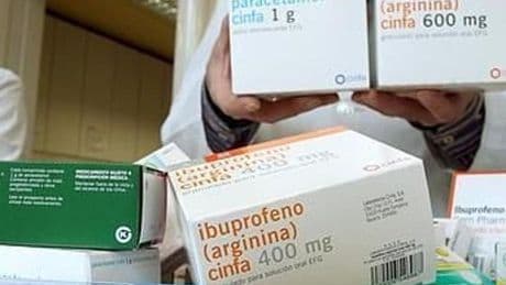Un médico de urgencias advierte dónde no se deben guardar el paracetamol y el ibuprofeno: «Pueden perder su eficacia»