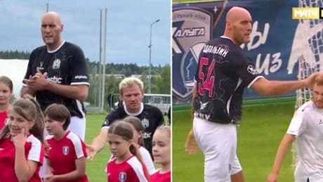 El gigante exNBA Pavel Podkolzin debuta en el fútbol ruso con sus 2,26 metros de altura