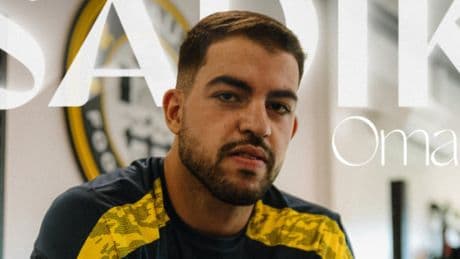 Omar Sadik pone rumbo a Francia
