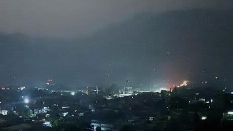 India bombardea tres regiones de Pakistán