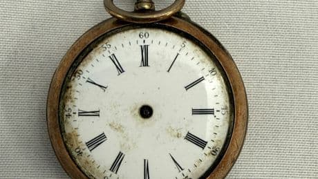 Taschenuhr von Passagier der "Titanic" wird in Großbritannien versteigert