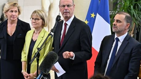 « Le plus dur commence » : les droits de douane entrent en vigueur, les entreprises réclament des mesures