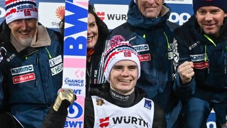 Skispringen: Lindvik siegt mit Trotz