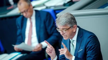 Ansage vom Kultur-Staatsminister - Gendern im Kanzleramt dienstlich verboten