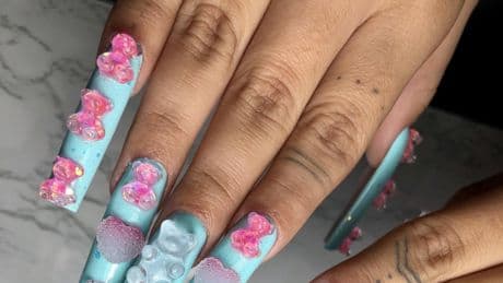 Días de avispas y uñas