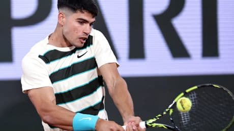 Horario y dónde ver el Carlos Alcaraz - Damir Dzumhur de tercera ronda de Roland Garros en directo, online y por TV
