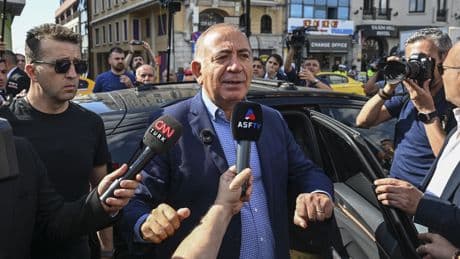 Gürsel Tekin il kongresinde oy kullanamayacak