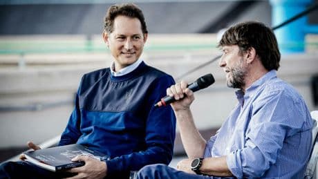 Ferrari, Elkann: «America's Cup? Nostra barca va oltre le regole». Soldini:«Il varo della nuova imbarcazione nel 2026»