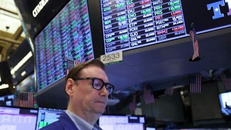 Wall Street ouvre en hausse lundi, rassurée par les discussions commerciales entre les Etats-Unis et le Canada