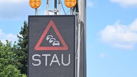 Verkehr: Viel los zum Ferienstart - das sollten Reisende jetzt wissen