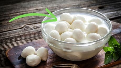 Schütten Sie das Mozzarella-Wasser nicht weg – es könnte Ihr neuer Küchenfavorit werden