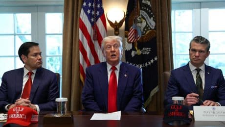Trump celebra los 100 días de su gobierno firmando el acuerdo de exploración de tierras raras con Ucrania