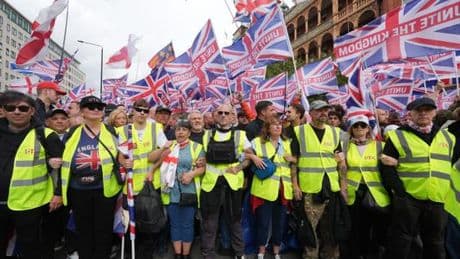 A Londres, une manifestation d’extrême droite rassemble plus de 110 000 personnes
