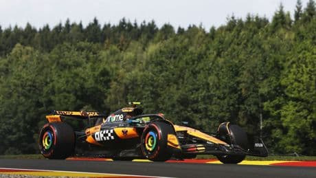 Norris se impone a Piastri, Verstappen pincha y Alonso y Sainz viven un drama en Bélgica