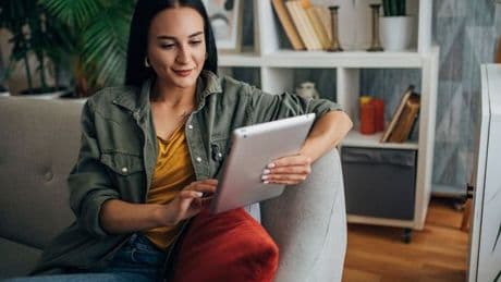 ‘Sturdy and lightweight’ Galaxy Tablet with ‘long battery life’ gets major £70 price cut