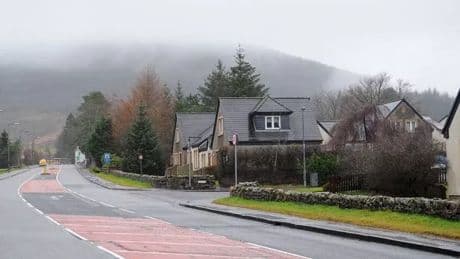 Police close A82 at Tyndrum following serious road crash