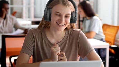 EarFun’s New Tune Pro Wireless Headphones Have 120-Hour Battery Life