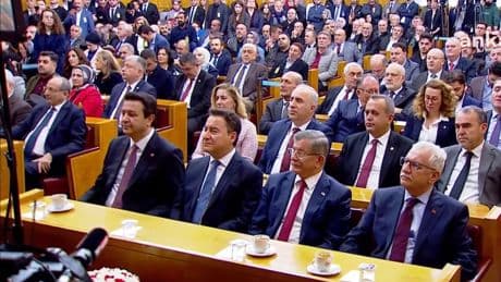 Yeni Yol Partisi üyelerini netleştirdi