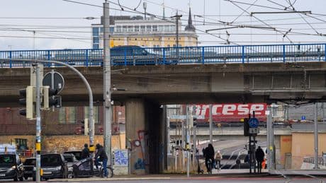 Risse und Drahtbrüche - Magdeburg sperrt Brücke am Damaschkeplatz