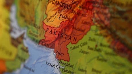 Bölgede dengeleri değiştirecek adım! Pakistan ile petrol anlaşması resmen duyuruldu