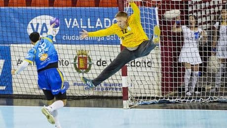 El portero Emil Nielsen dejará el Barça en 2026