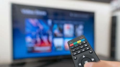 El 4K llega a la TDT: si tu televisor no tiene, necesitas este aparato de fácil instalación