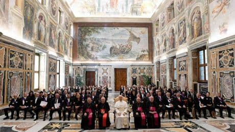 Il manifesto di Leone XIV: “Famiglia è uomo e donna”. E offre una sede ai negoziati