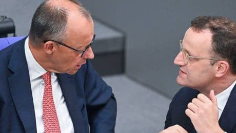 Umstrittene Kandidatin: Welle der Empörung — Merz und Spahn ziehen bei Richterwahl Reißleine