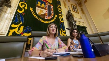 El Gobierno exige al Ayuntamiento de Jumilla anular el veto antimusulmán