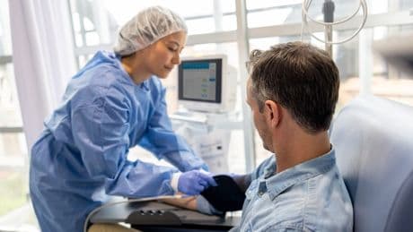 Cancer treatment could be less effective if patients consume popular sweetener