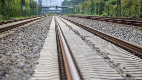 Sabotage an der Strecke: Bahnstrecke in NRW nach Brandanschlag wieder frei