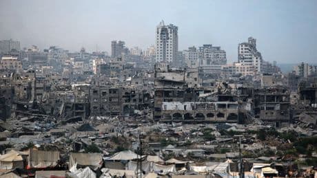 Offensief naar Gaza-Stad luidt nieuwe fase in, met groeiende weerstand tegen Netanyahu