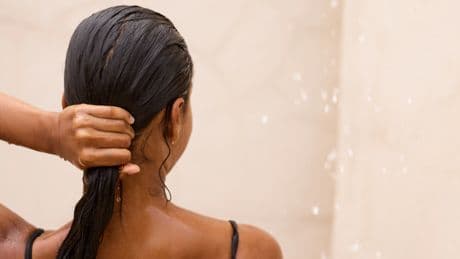 Cancer-causing chemicals are in many beauty products women use, a study finds