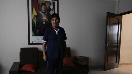 Blocages en Bolivie: le gouvernement porte plainte pour «terrorisme» contre Evo Morales