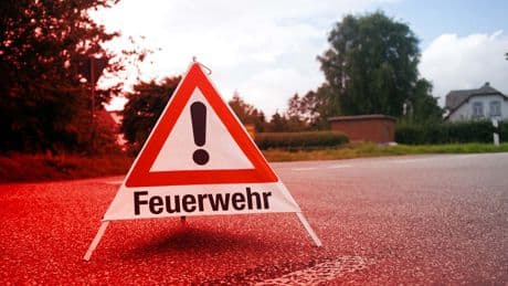 Mönchengladbach - Feuer zerstört zwei Gartenlauben