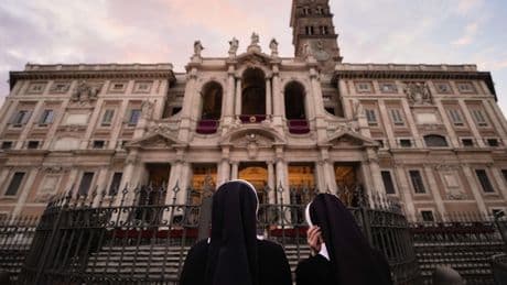 Mort de François : comment vont se dérouler les funérailles du pape ?