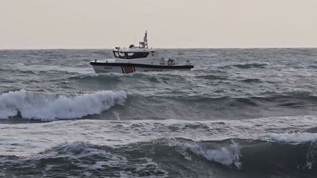 Hatay'da, denizde kayıp ihbarı üzerine ekipler harekete geçti