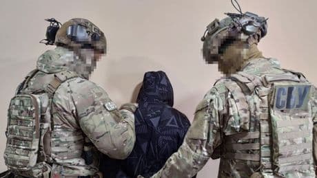 "Neptun"-Programm: Chinesischer Vater und Sohn wegen Spionage in Ukraine verhaftet