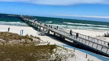 Er ging vor den Augen der Touristen unter - Eisverkäufer in der Ostsee verschollen