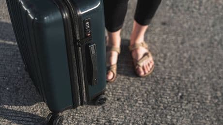 La EASA lo deja claro: no podrás viajar este verano si llevas este objeto en tu equipaje