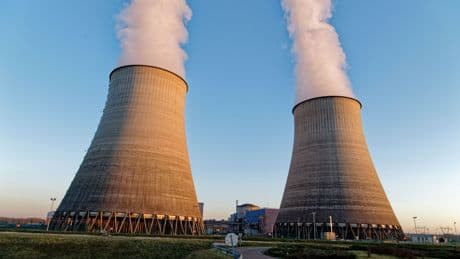 Francia se jacta de que con la nuclear un apagón allí es menos probable: &quot;Es una energía controlable&quot;