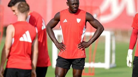 Akor Adams, baja ante el Girona