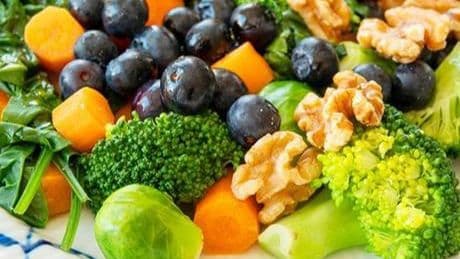Uzmanlar longevity yaklaşımını öneriyor! 10 besinle hücre yaşlanmasını yavaşlatın