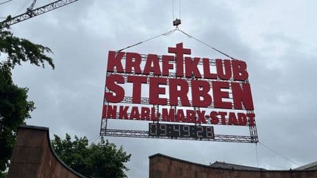 Kultur: Sterben in Karl-Marx-Stadt - Kraftklub-Überraschungskonzert