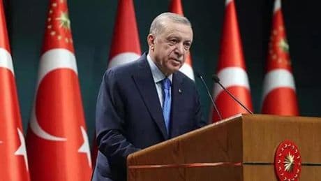 Cumhurbaşkanı Erdoğan, Süper Lig'e yükselen Fatih Karagümrük'ü tebrik etti!
