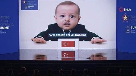 Tiran'da gülümseten anlar... İşte liderlerin yapay zekayla oluşturulan çocukluk görüntüleri