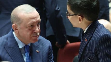 "En Uzun Gece" destanının temsiline katıldı