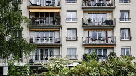 Dans un contexte "politico-économique préoccupant", les taux de crédit immobilier restent stables... mais devraient remonter en 2026